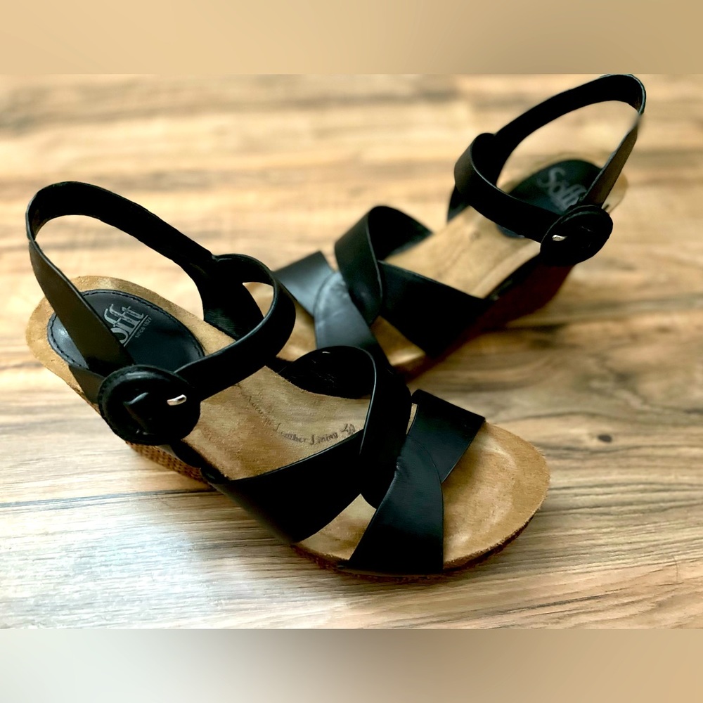 Sofft Cassidy Leather Wedge Sandal